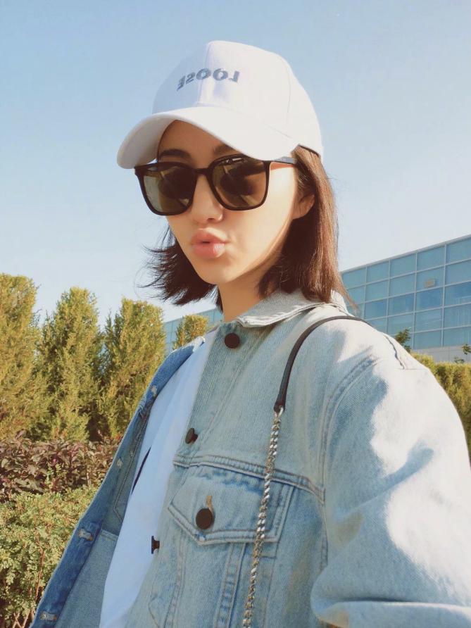 脸小适合戴哪种帽子好看,脸大的女生戴什么样帽子好看