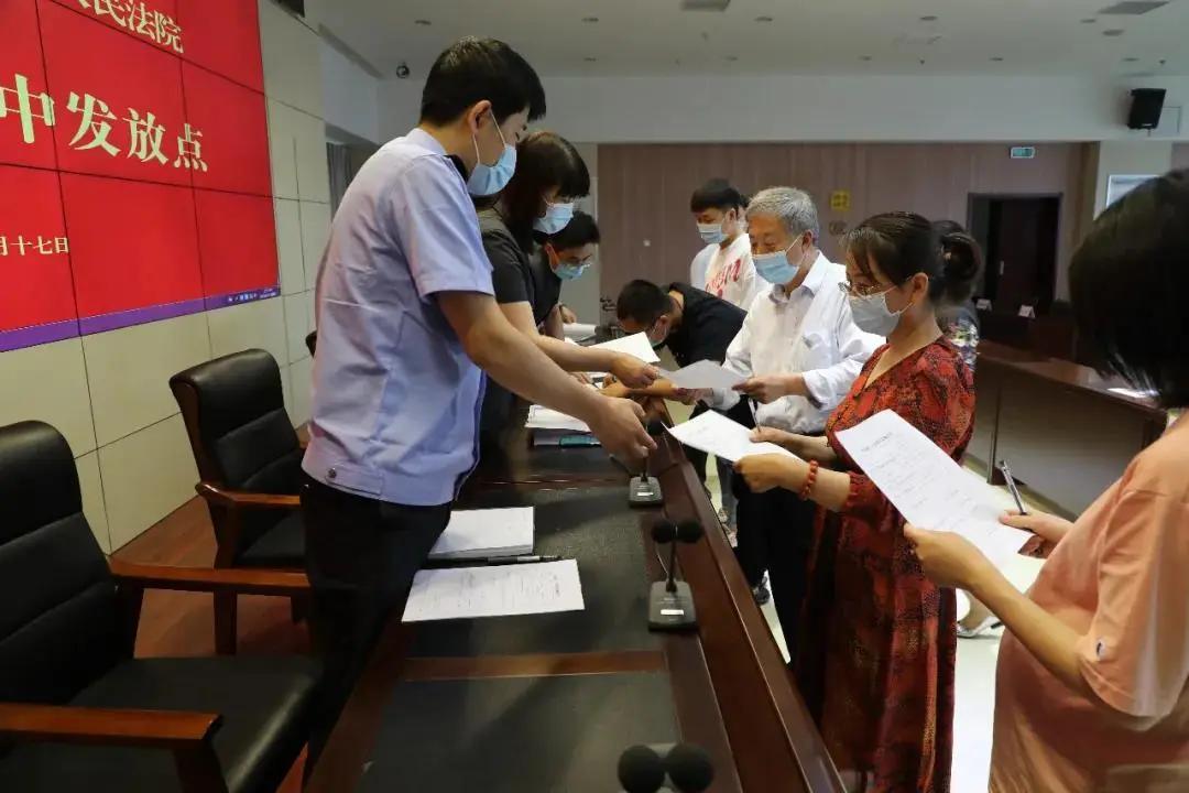 把车烧了判多少年,用汽油烧毁别人车辆判几年