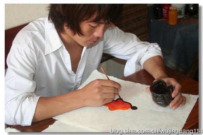 老挝最值得买的纪念品,老挝手工纸工艺品