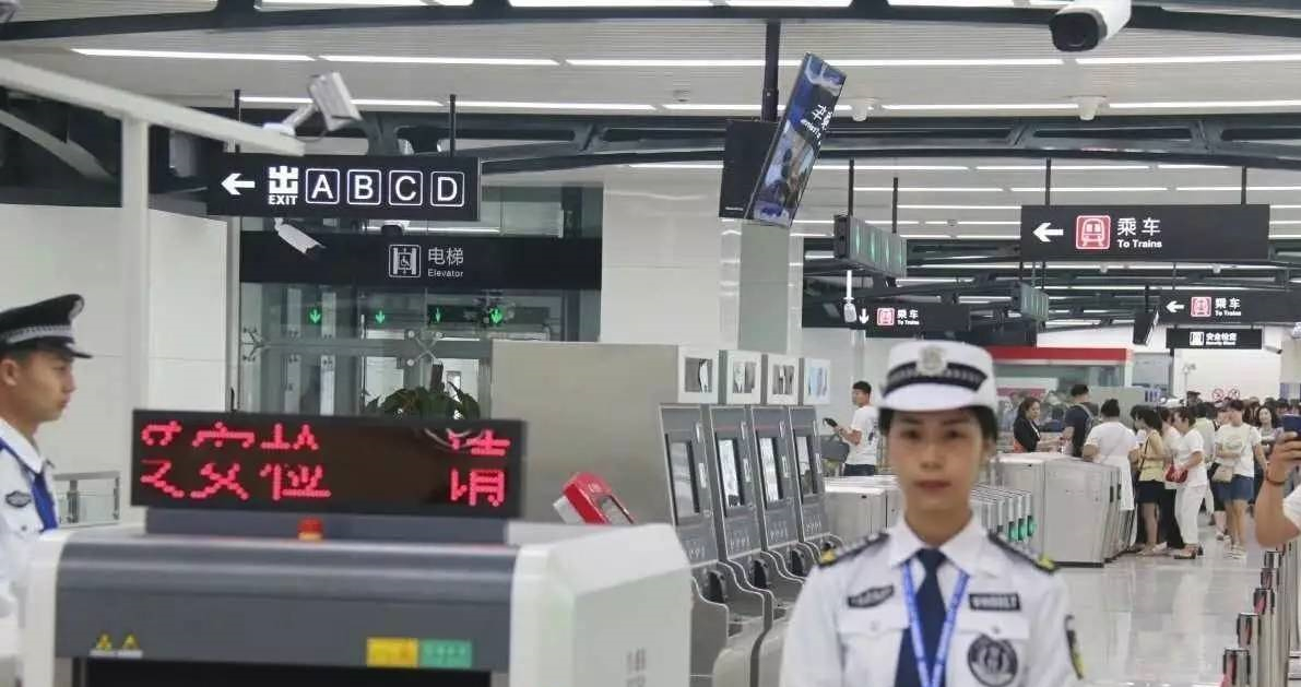 地铁正式工干不长久的原因,地铁上班不累的岗位