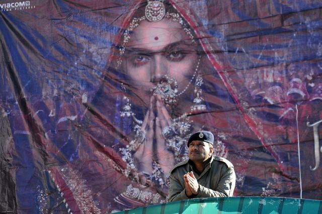 鍗板害鏈堢粡姝ц,鍗板害濂充汉鏉ユ湀缁忚姝ц