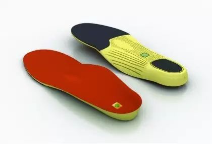 怎样选一双平价又合适的跑鞋,如何选择一双好看实用的跑鞋