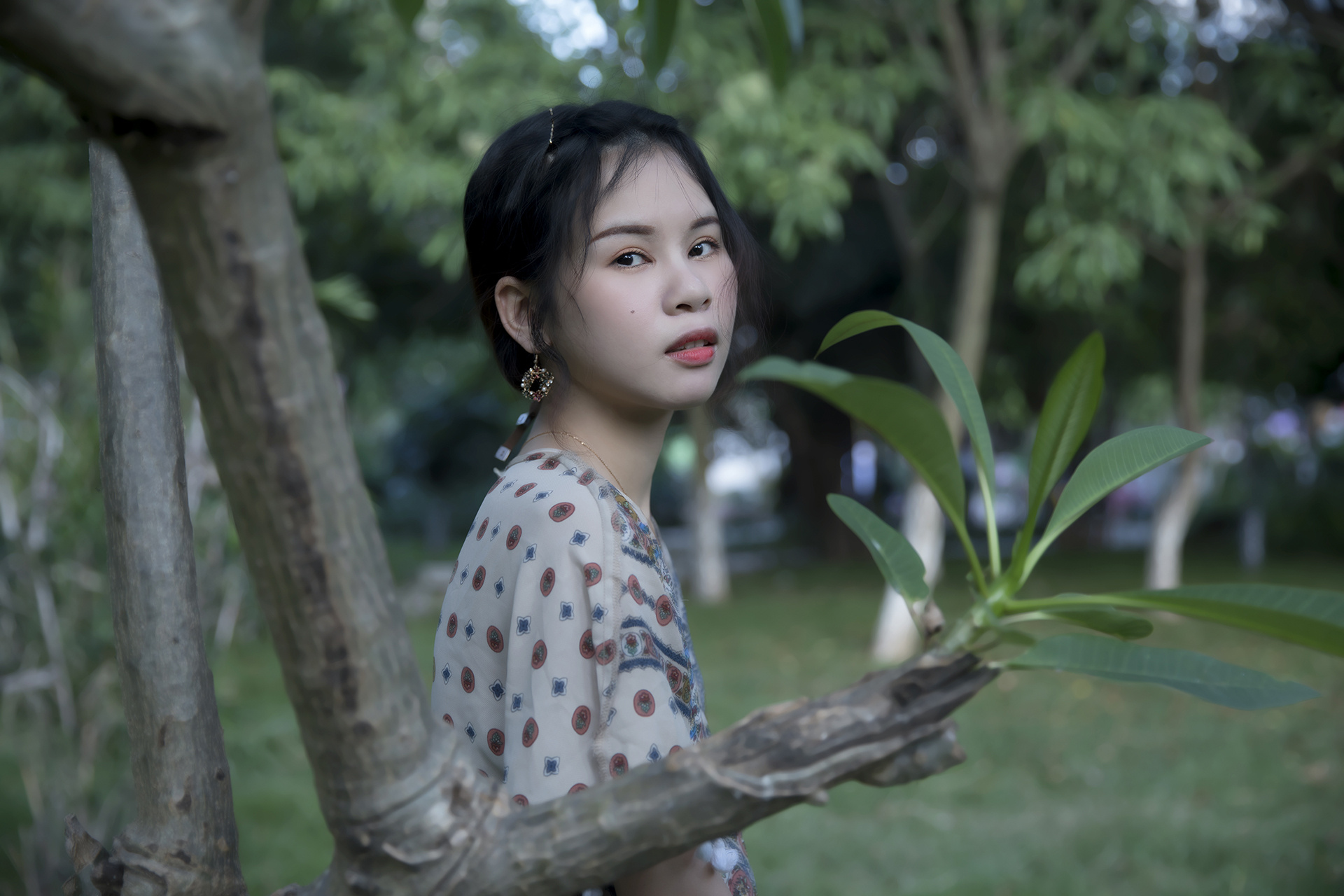 不结婚为什么不能发朋友圈,不发朋友圈代表单身