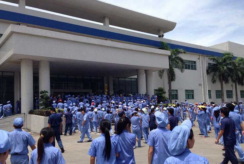 进电子厂打工到底有多累，过来人哭诉：不是人干的！问题还在薪酬