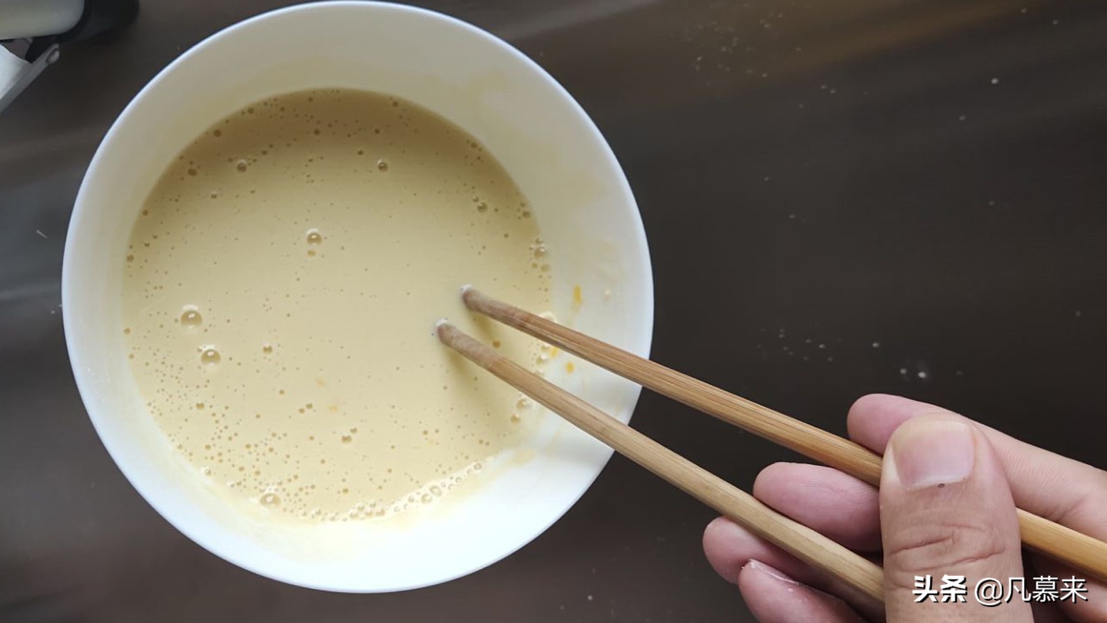 大虾怎么炸又酥又脆才能鼓大泡,大厨教你炸大虾又香又酥的秘诀