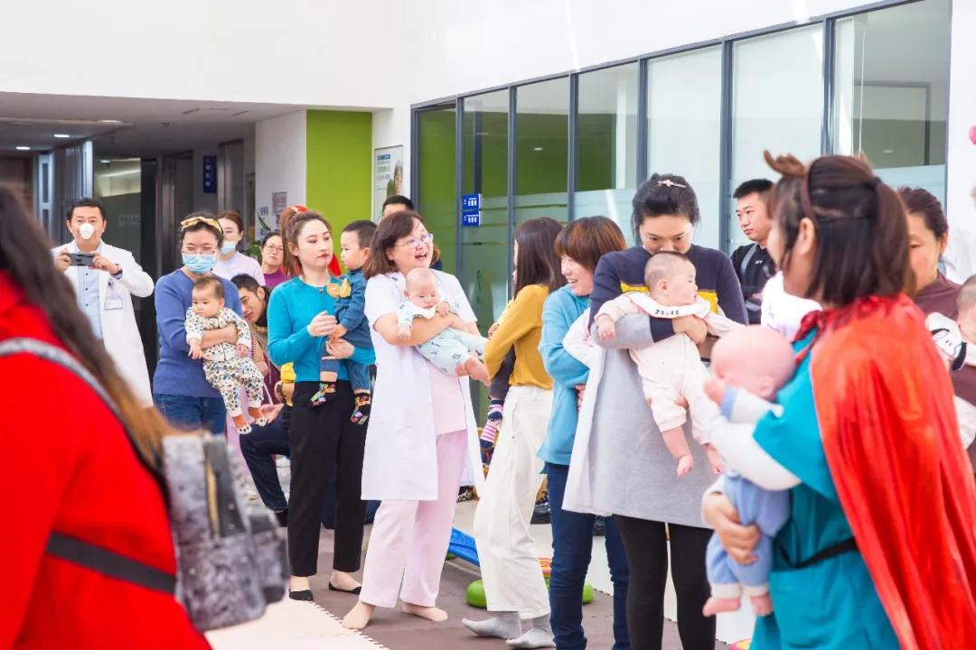 36周2300克早产宝宝要住保温箱多久,24周700克早产婴儿