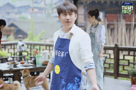 黄磊何炅蘑菇屋,黄磊和何炅初到蘑菇屋