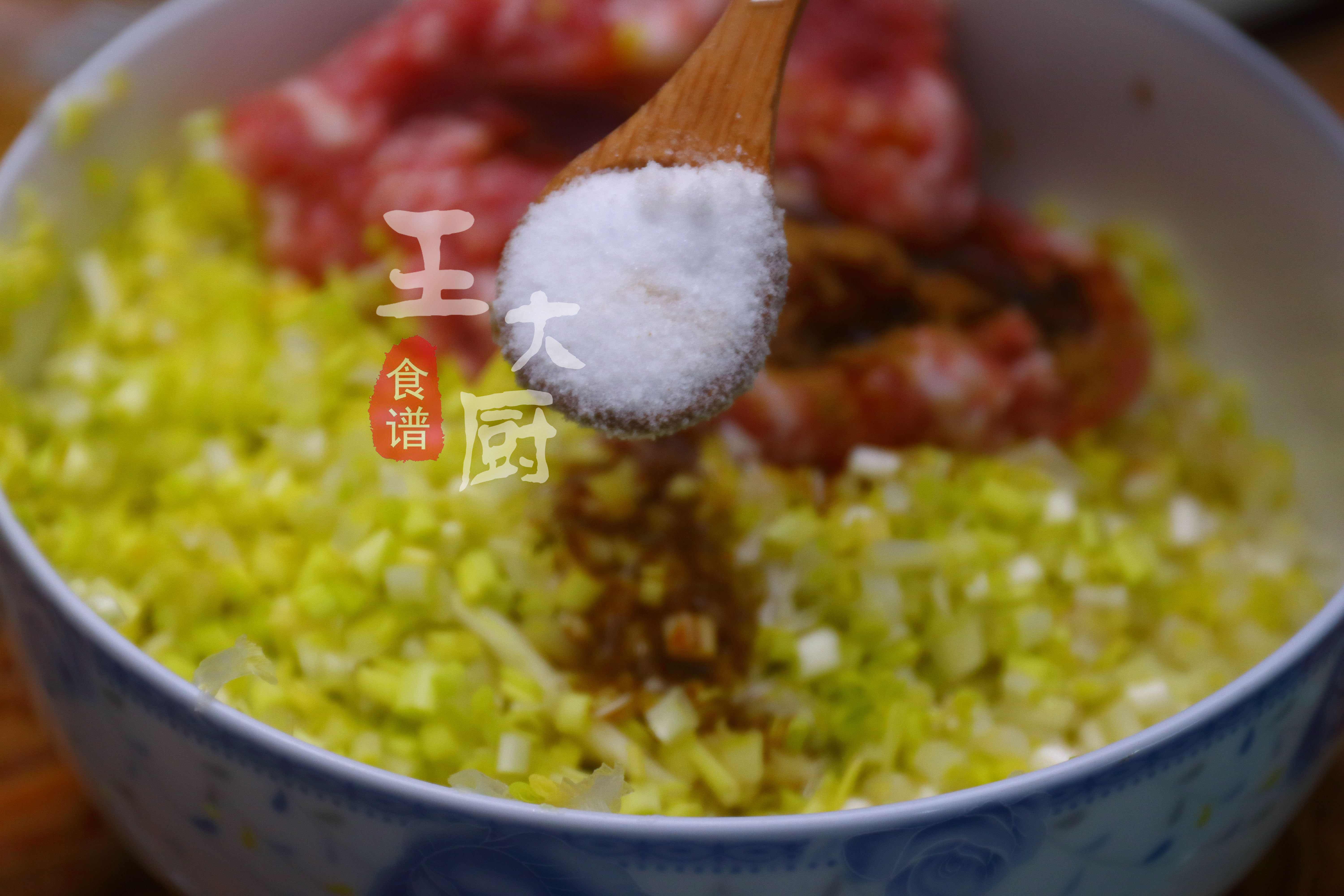 蒜苗包饺子的做法大全,羊肉蒜苗蒸饺馅怎么调最好吃