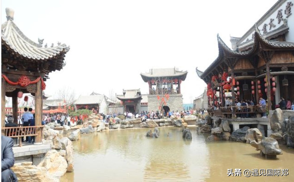 建业樱桃沟足球小镇,郑州樱桃沟建业足球小镇要门票吗