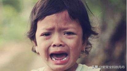 孩子撒泼哭闹家长如何正面管教,对于任性的孩子家长如何教育