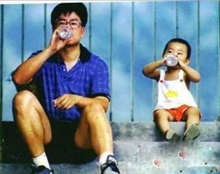 白岩松谈学生现状,白岩松对儿子说你要考第一