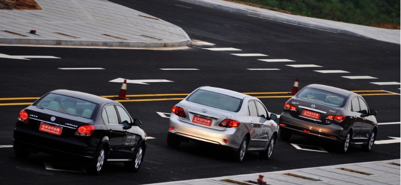 轩逸朗逸卡罗拉建议买哪一款,大众朗逸丰田卡罗拉和轩逸哪个好