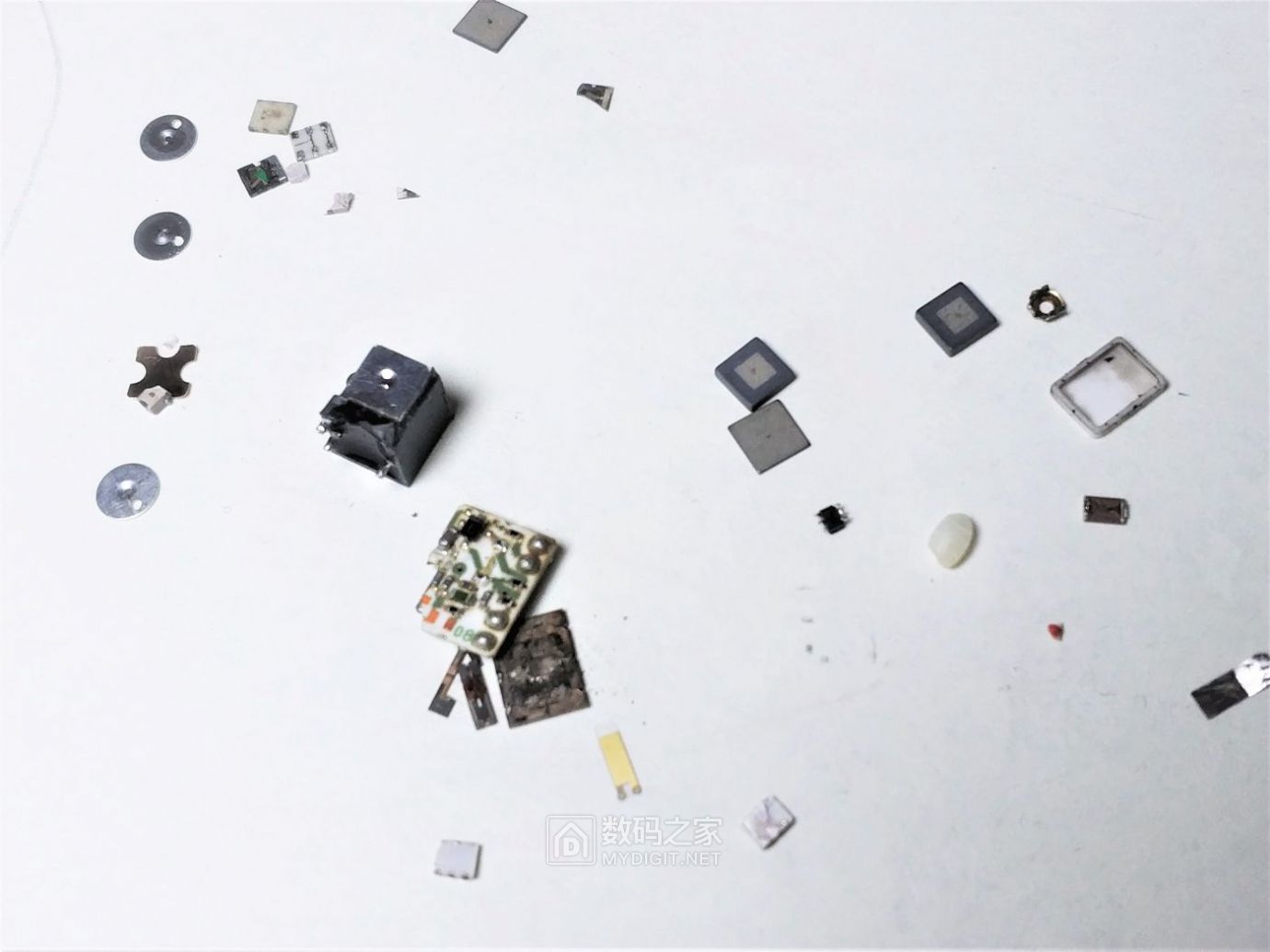 陶瓷滤波器的基本工作原理,鉴频滤波陶瓷晶振区别