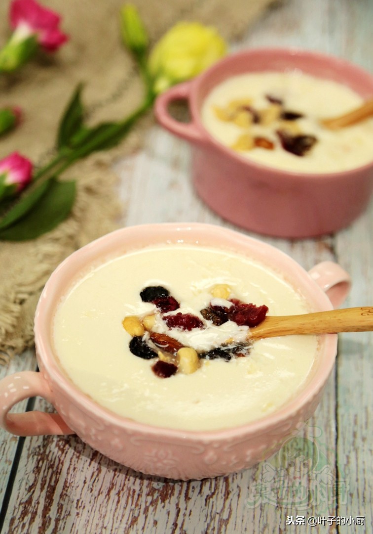 姜撞奶做法不凝固的原因,冬日甜品生姜奶不用锅煮