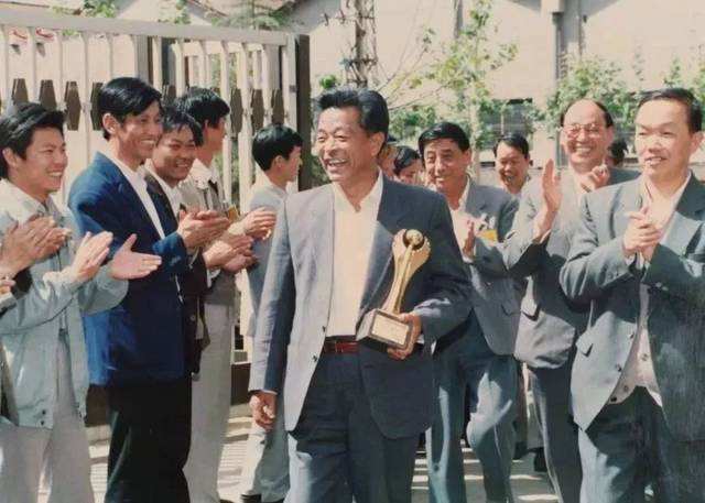 烟王褚时健个人简历,褚时健厉害之处