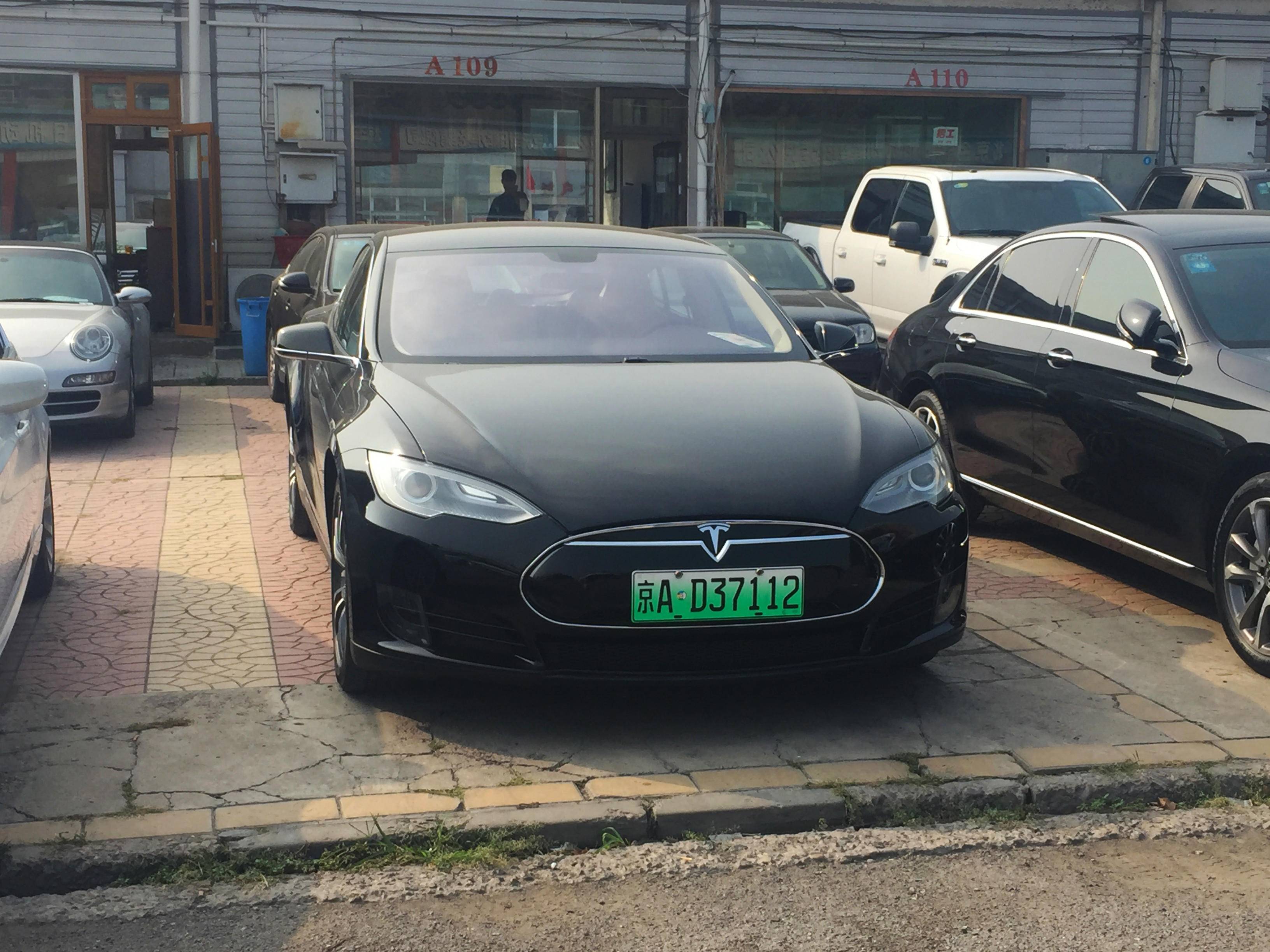 为啥那么多二手新能源要卖呢,还有人说新能源车不靠谱吗