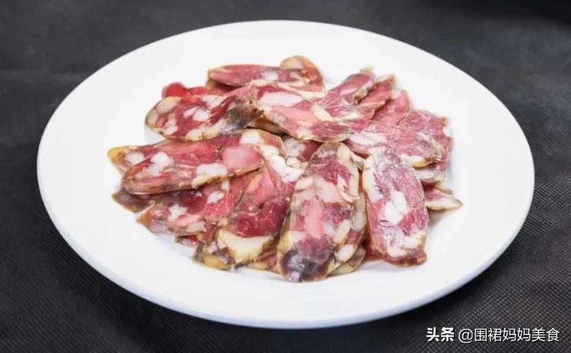 灌家庭版的香肠要放什么调味料呢,自制香肠需要的香料