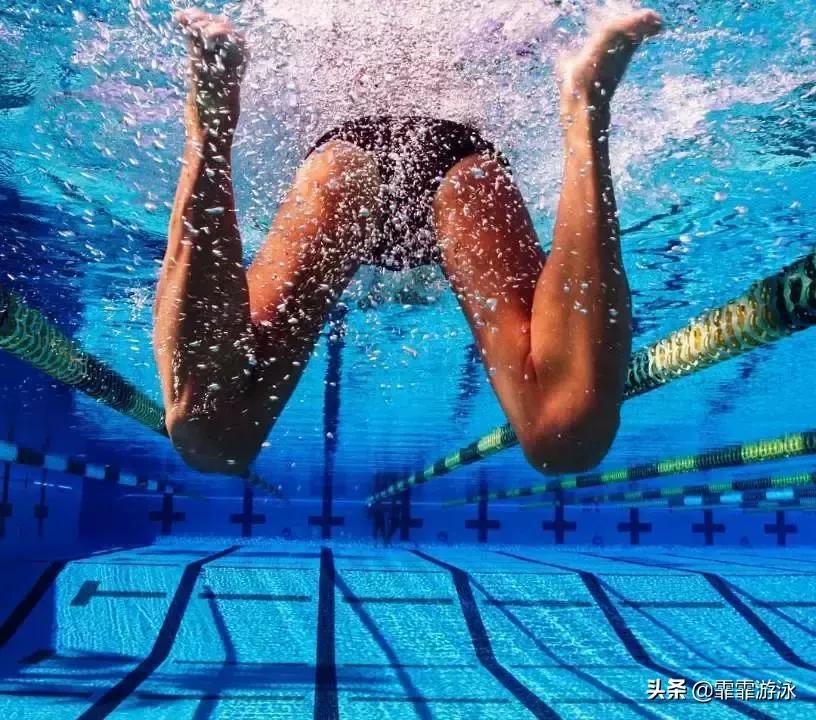 头露外面的蛙泳诀窍,抬头蛙泳的诀窍视频
