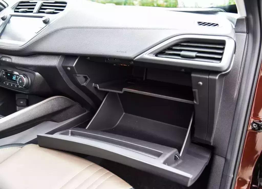 福特福睿斯丑,福睿斯黑评