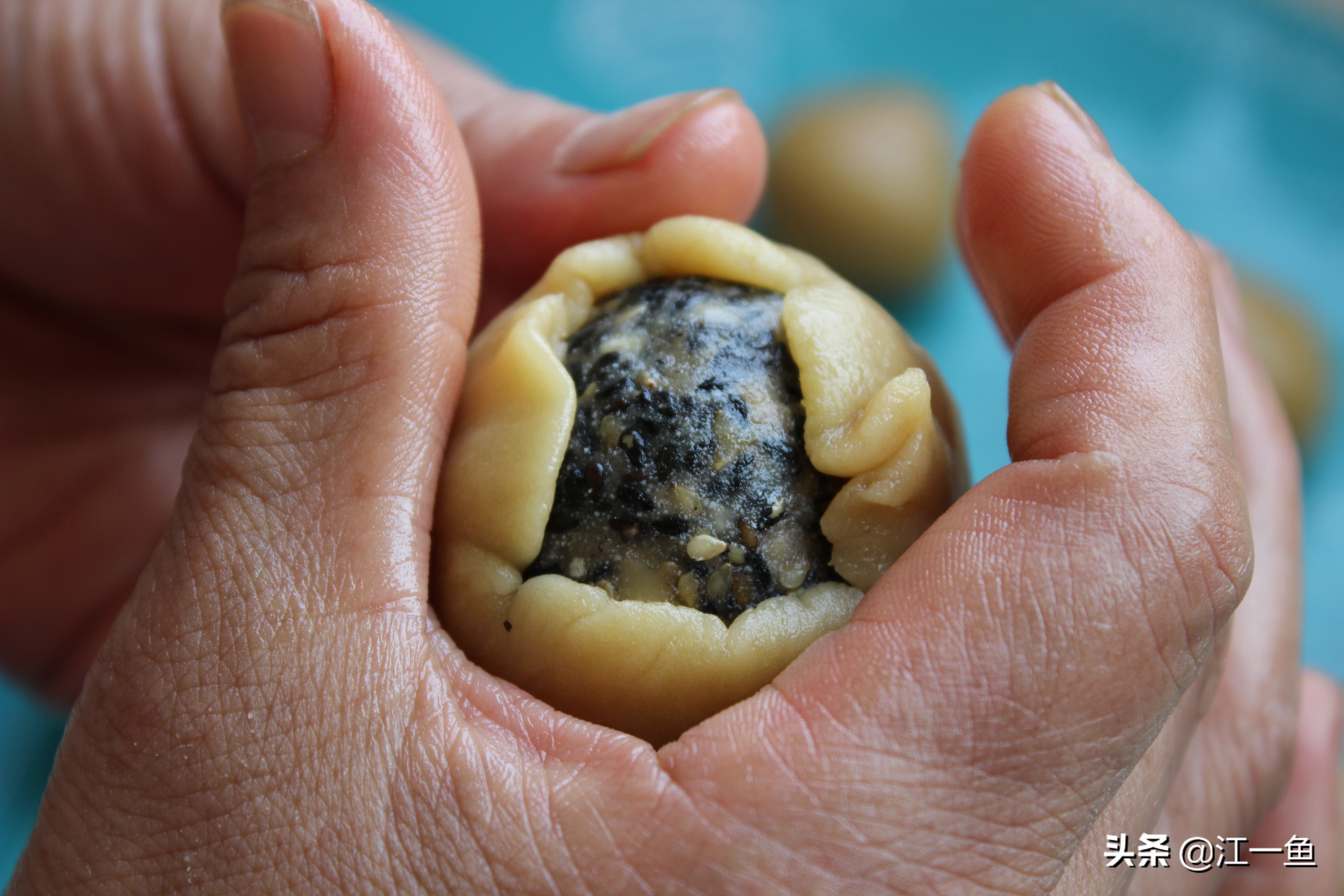 传统香酥脆皮五仁月饼的制作,正宗广式五仁月饼馅料配方和制作