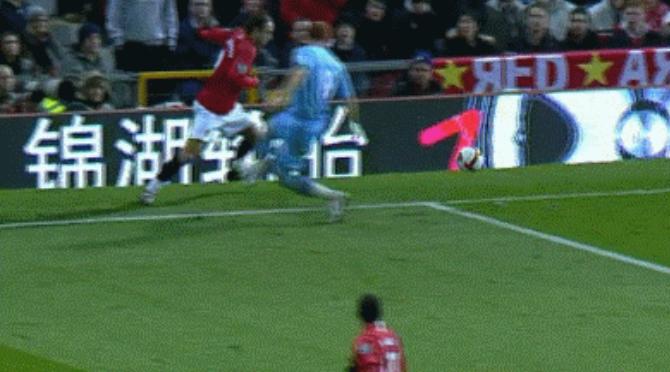 潇洒哥欠债,马夏尔转会曼联