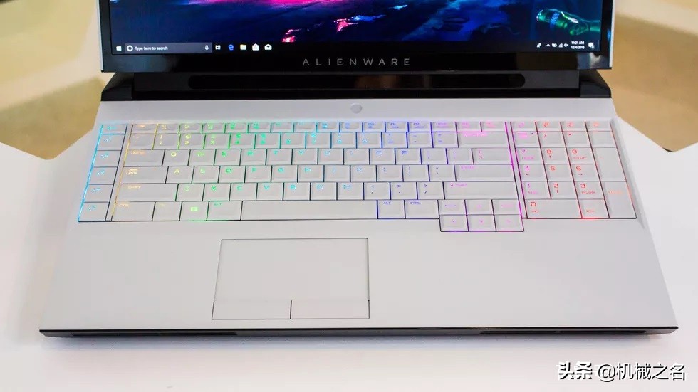 外星人alienware51m17.3寸,外星人alienware51区