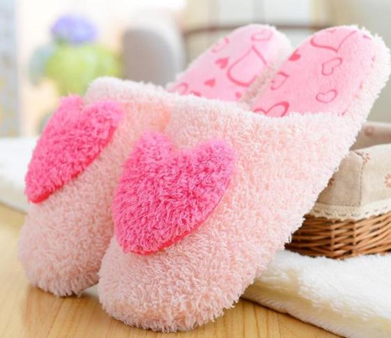 冬天穿棉拖鞋穿几天脚很臭怎么办,冬天穿凉拖鞋脚也出汗什么原因