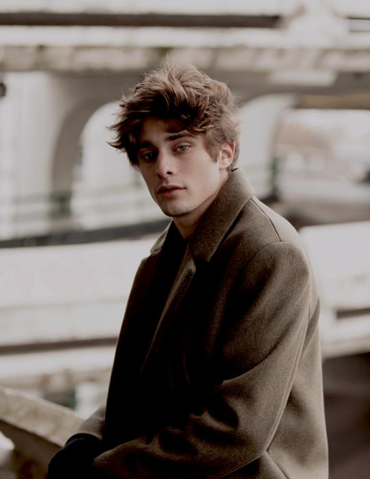 法国英俊男模成最帅伏地魔,十大法国最帅的男模