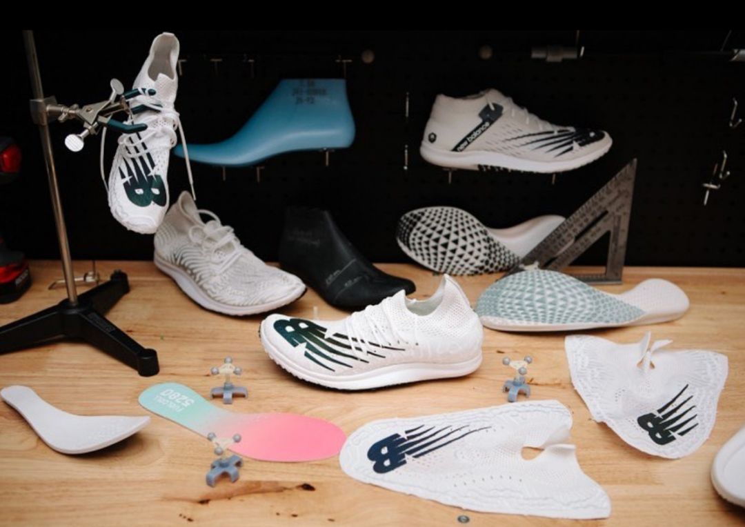 在还没有进入2020年之际，我已经宣布...明年提前「破产」了