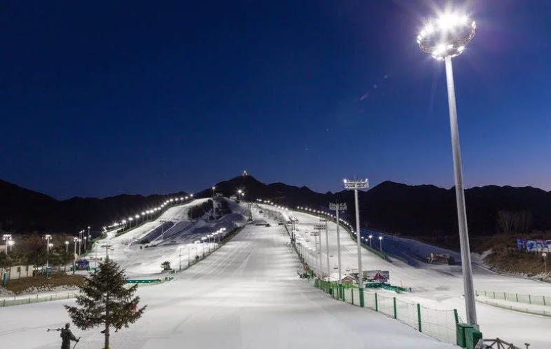 国内最佳八大滑雪胜地,国内10大滑雪胜地