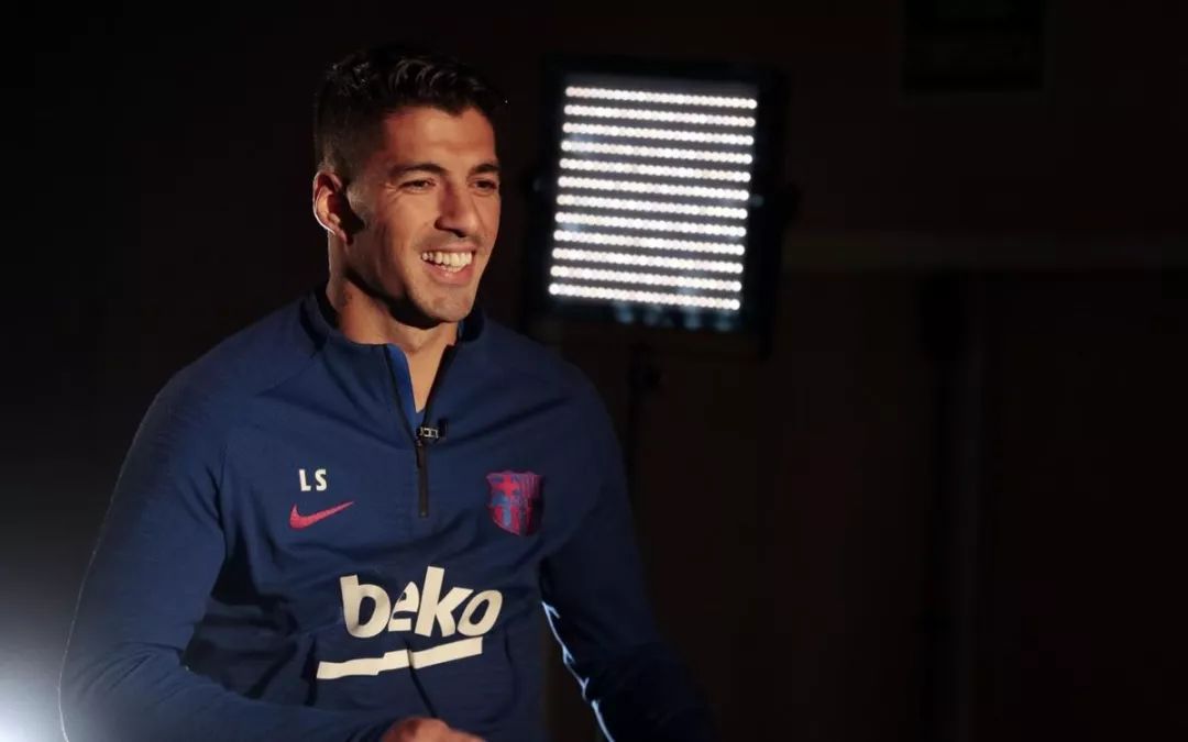 苏亚雷斯官方专访：回顾加盟巴萨这些年