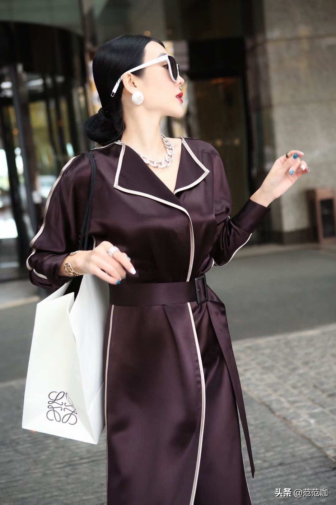 南油网红爆款女装,深圳南油高端女装直播卖货第一名