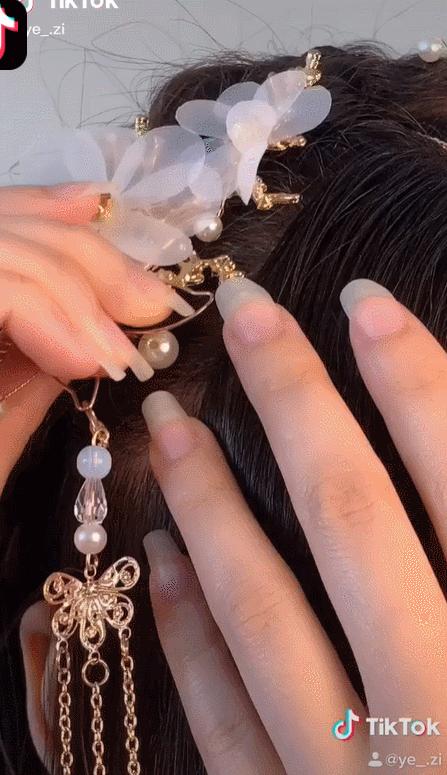 中国街拍让外国人震撼的视频,让外国人惊艳的穿着中国街拍