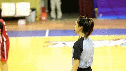 又美又能打,东莞一米八女裁判