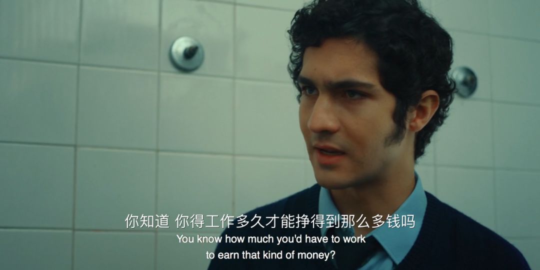 *欲情**疯狂、*社会反**，他美得像梦露却杀人无数