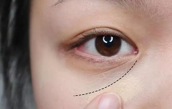 遮瑕笔的正确使用方法,遮瑕笔的正确使用顺序