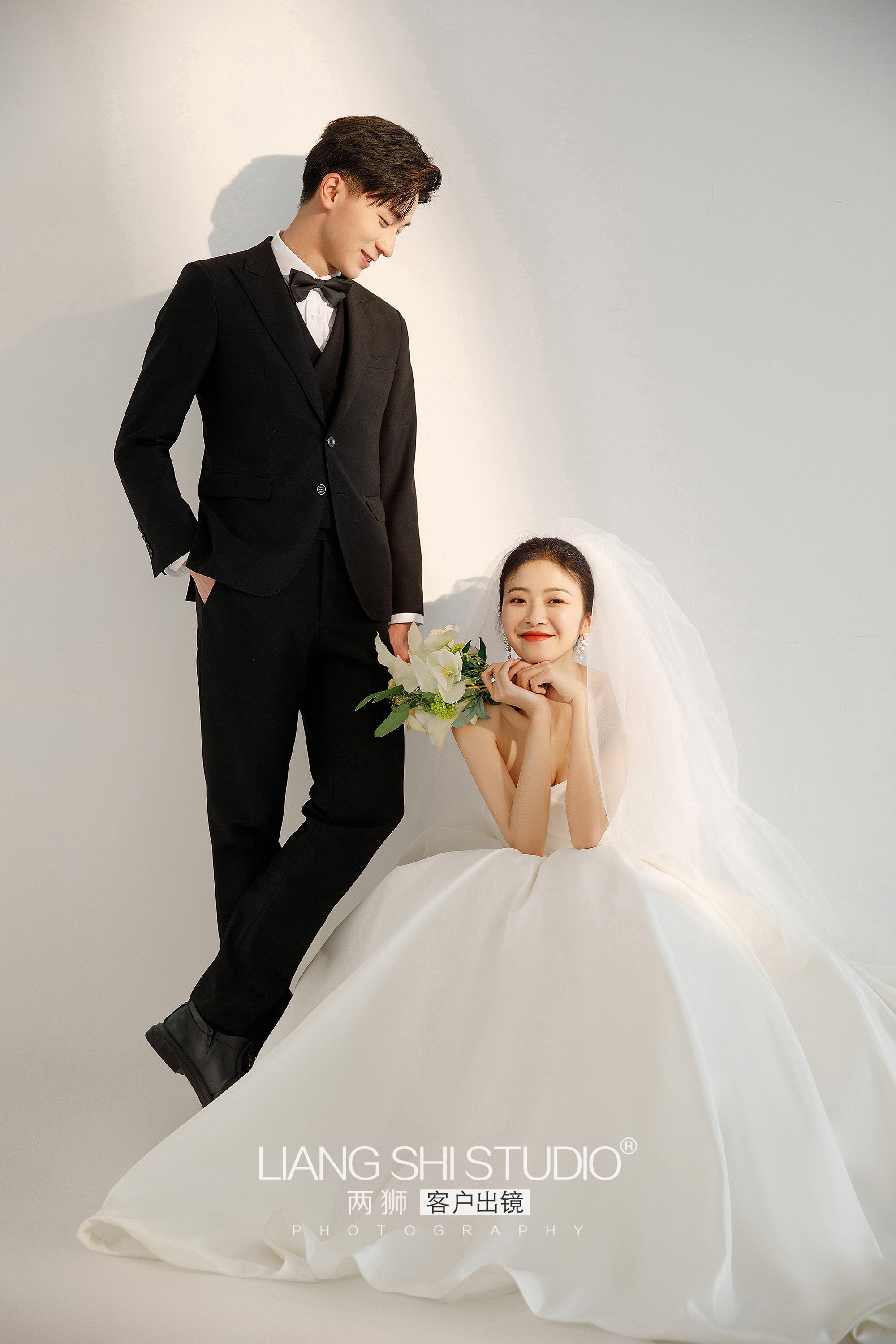 爱惨了的法式复古婚纱照,爱惨了的韩式内景婚纱照