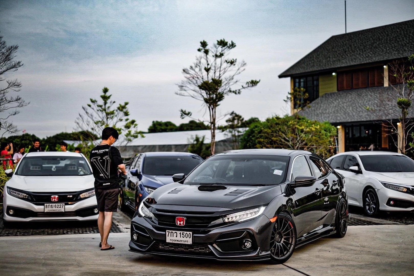 两厢版十代思域改装 (十代思域改装外观最佳案例)