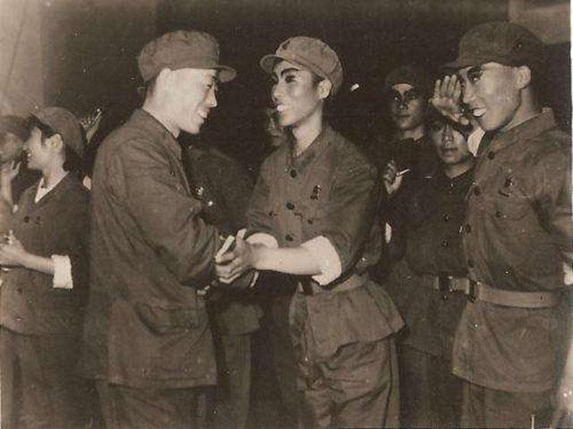 鐝嶅疂宀涙垬褰硅嫳闆勫瓩鐜夊浗,鐝嶅疂宀涙垬褰硅嫳闆勫瓩鐜夊浗鐪熷疄鎯呭喌