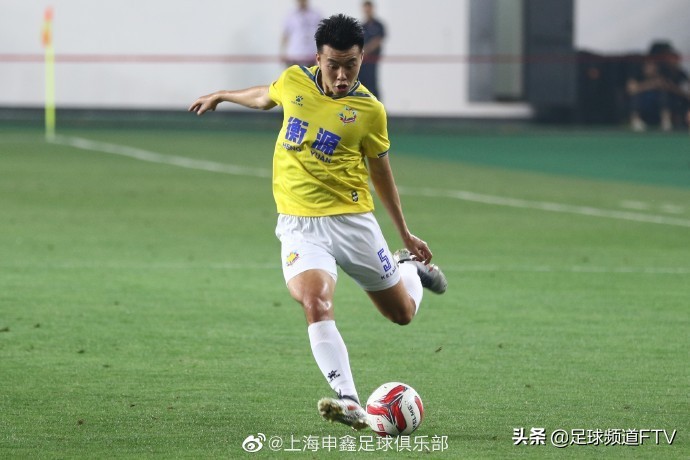 上海申鑫巅峰,我拿什么拯救你伴奏