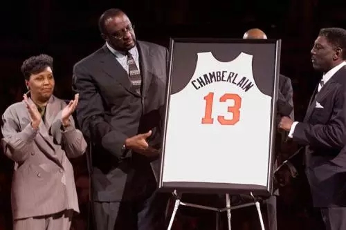 nba退役球衣还能不能再穿,nba球衣退役完了怎么办