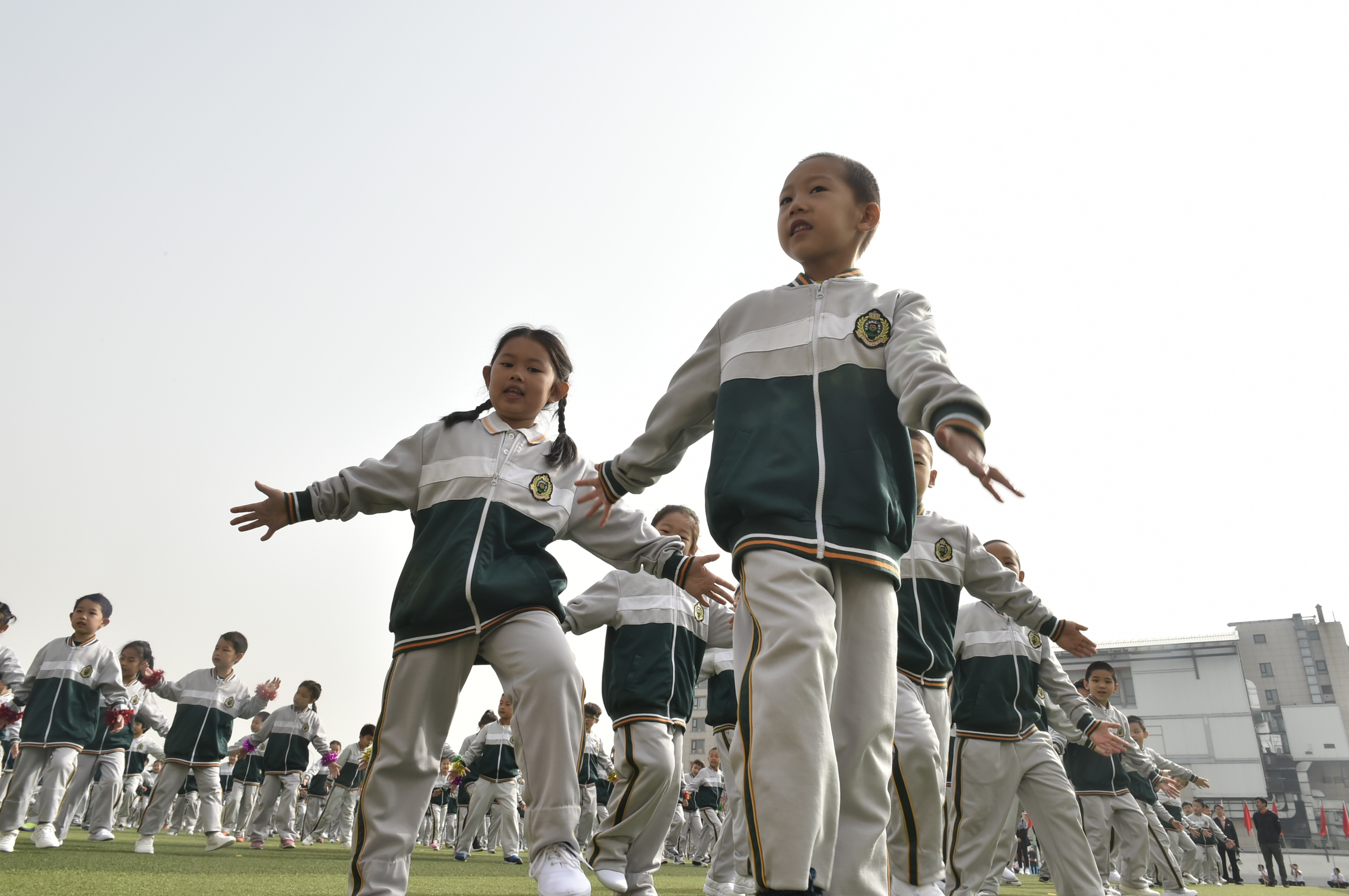 童心向祖国健体乐成长——北京市厂桥小学举办第八届体育节