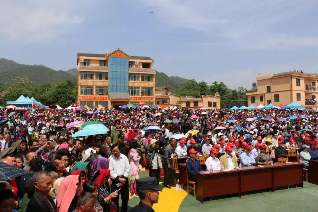 盛大招商丨十万宾朋齐聚安西田垅，百万商机闪现待握！