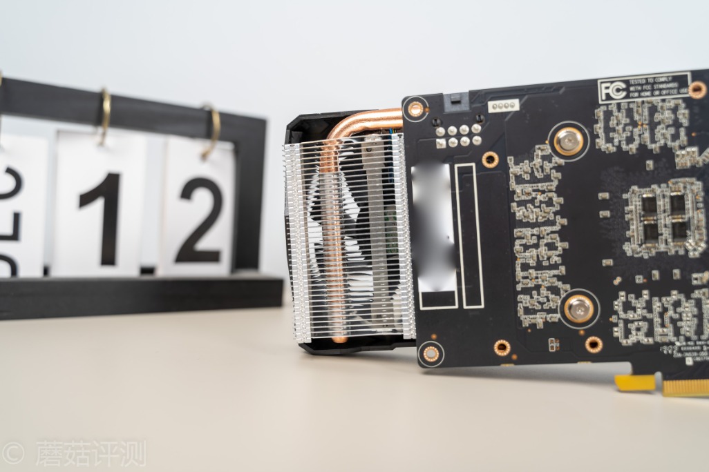 索泰显卡2060s霹雳版oc和x-gaming,索泰rtx2060霹雳oc背板