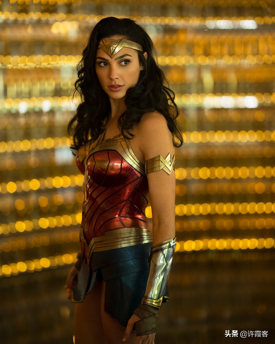 现实世界欧美最性感的27个大美女，你心目中最爱的第一美女是谁？