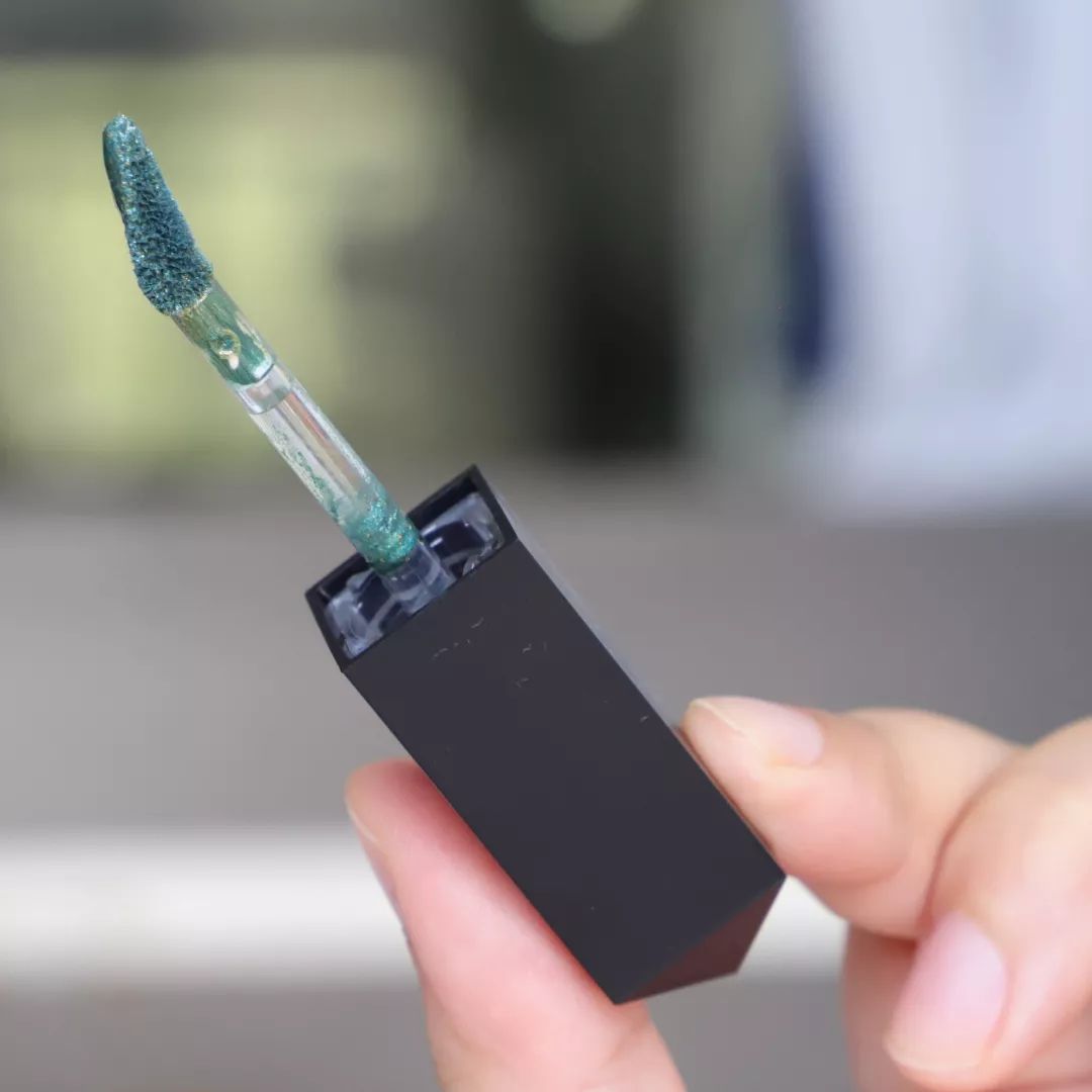 开箱各种各样的唇膏,gaga推荐彩妆工具