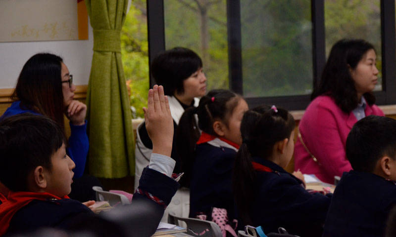 重庆小学家长开放日,家长体验特色课程