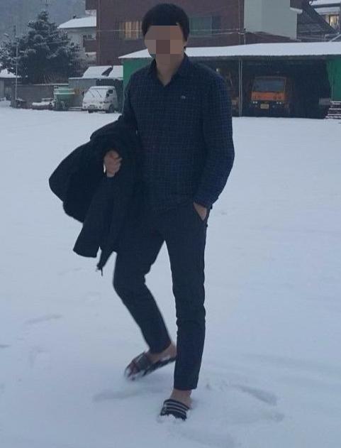 韩国人对拖鞋情有独钟？地铁穿拖鞋，上班也穿拖鞋？确实奇葩