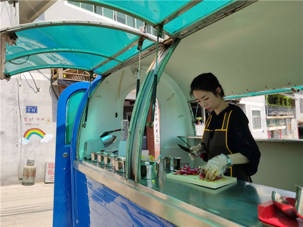 找到了！凯里公交“天使女孩”来自海南，她说：“遇到这事，都会帮忙……”