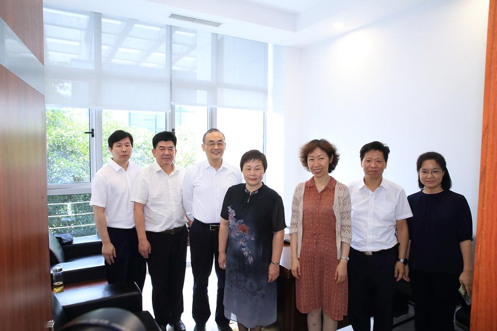 中华全国总工会江广平一行在苏州调研